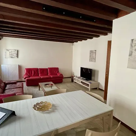 Palazzo Bianchetti * Тревизо