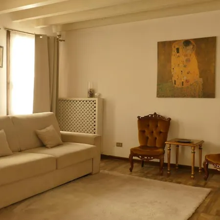 Palazzo Bianchetti Apartment