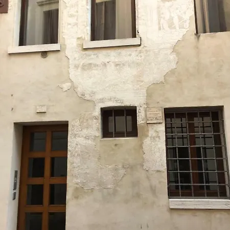 Palazzo Bianchetti *